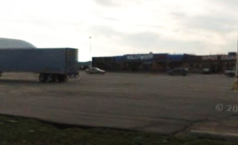 Hollywood Video - Grand Rapids - 2460 28Th St Se (newer photo)